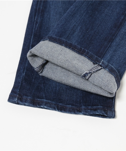 Levi's(リーバイス)の「Curve ID Classic Fit-スリム/ダークカラー/デミカーブ(デニムパンツ・レディース・ダークインディゴブルー・27inch/26inch/23inch/24inch/25inch/28inch)」の2枚目の写真