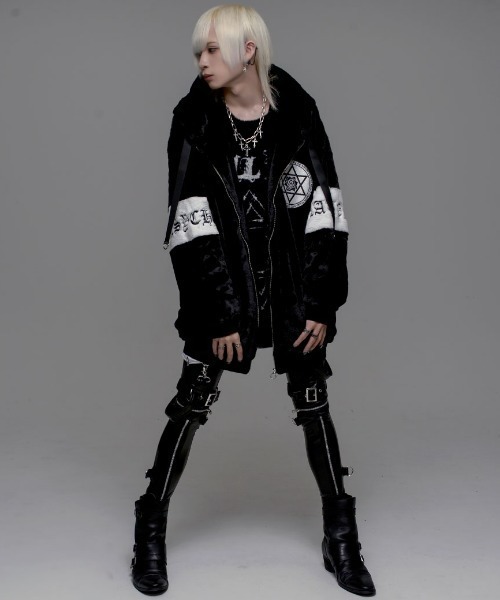 CIVARIZE（シヴァーライズ）の「『CIVARIZE/シヴァーライズ』フェザー