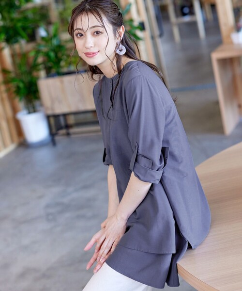 Tiaclasse（ティアクラッセ）の「【洗える】レイヤードヘムシャツチュニックブラウス（シャツ/ブラウス・レディース・オレンジ/オフホワイト/ラベンダー/サックスブルー・XXL/XL）」の18枚目の写真