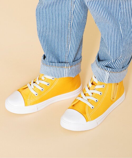 BREEZE(ブリーズ)の「カラーハイカットスニーカー(スニーカー・キッズ・ピンク/ブラック/イエロー・16/18/19/17/14/15 )」の1枚目の写真