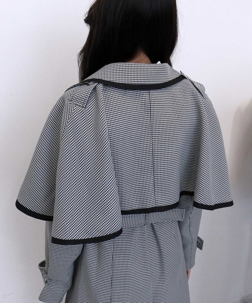 TITTY&CO.(ティティーアンドコー)の「【TITTY&CO.】ケープ付きトレンチコート(トレンチコート・レディース・ブラック系その他/ブラウン系その他・FREE)」の5枚目の写真