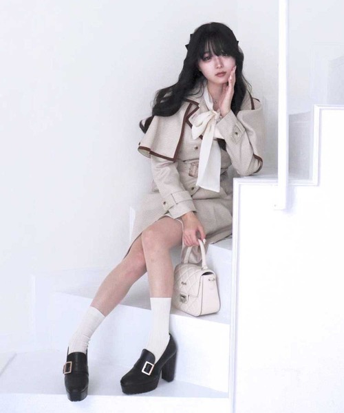 TITTY&CO.(ティティーアンドコー)の「【TITTY&CO.】ケープ付きトレンチコート(トレンチコート・レディース・ブラック系その他/ブラウン系その他・FREE)」の16枚目の写真