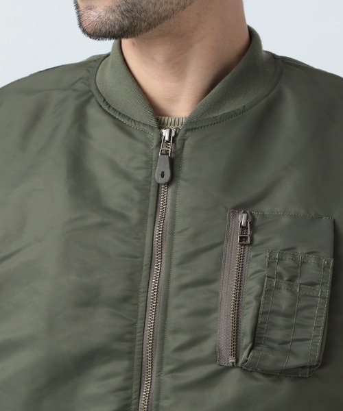 BAYFLOW（ベイフロー）の「MA-1中綿ベスト（ダウンベスト・メンズ・ライトオリーブ/ブラック・MEDIUM/LARGE）」の8枚目の写真