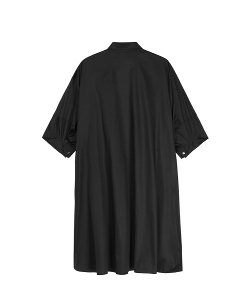 JNBY（ジェーエヌビーワイ）の「Minimalist Stretch-cotton Shirt Dress（シャツワンピース・レディース・ブラック/ホワイト/グリーン・36/34/38）」の18枚目の写真