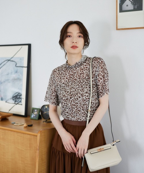 Andemiu(アンデミュウ)の「フルーレットプリントシアーT962803(Tシャツ/カットソー・レディース・ブラウン/イエロー/ブルー・FREE)」の10枚目の写真