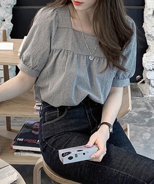 gossip!ロサンゼルス(ゴシップロサンゼルス)の「YUGA スクエアカラー シャツ(Tシャツ/カットソー・レディース・ライトグリーン/ブラック・FREE)」の6枚目の写真