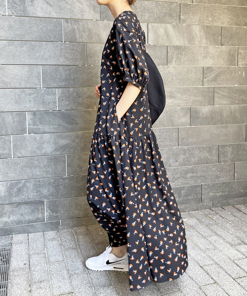 Spick & Span（スピックアンドスパン）の「スモールフラワーロングドレス（ワンピース・レディース・マルチ・FREE）」の4枚目の写真