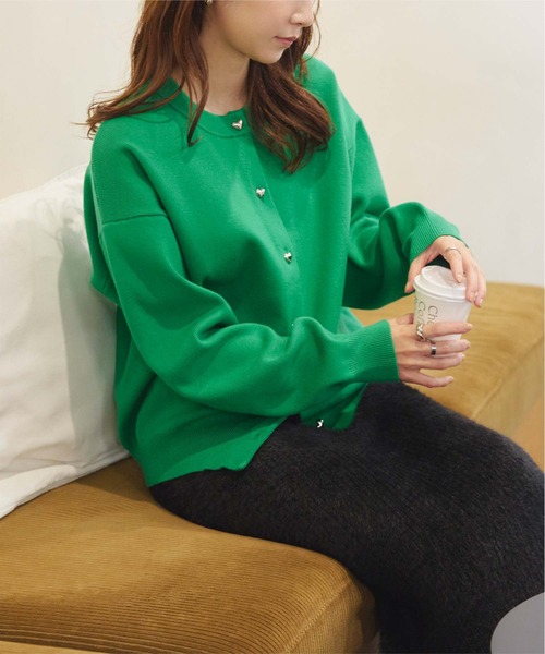 titivate(ティティベイト)の「ハート釦カーディガン(カーディガン/ボレロ・レディース・ブルー/ライトベージュ/ブラック/グリーン・M/S)」の3枚目の写真