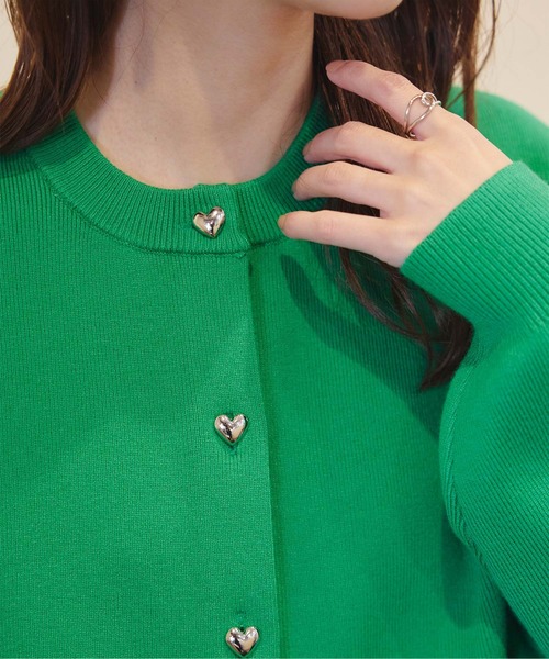 titivate(ティティベイト)の「ハート釦カーディガン(カーディガン/ボレロ・レディース・ブルー/ライトベージュ/ブラック/グリーン・M/S)」の10枚目の写真