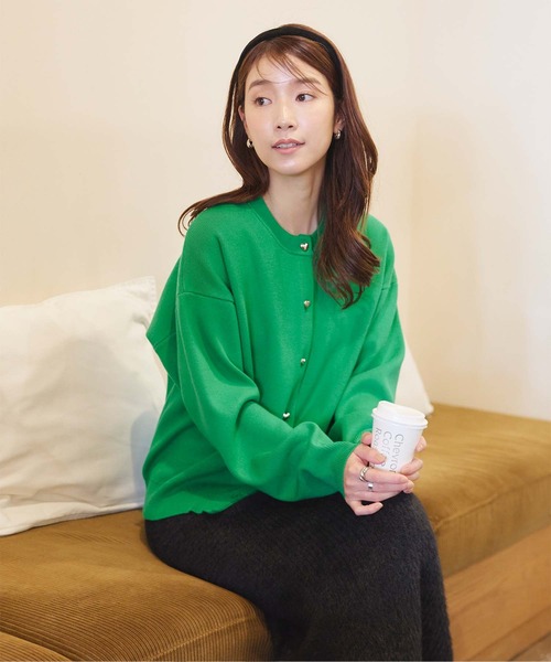 titivate(ティティベイト)の「ハート釦カーディガン(カーディガン/ボレロ・レディース・ブルー/ライトベージュ/ブラック/グリーン・M/S)」の11枚目の写真