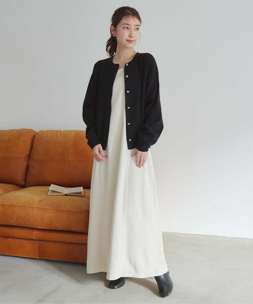 titivate(ティティベイト)の「ハート釦カーディガン(カーディガン/ボレロ・レディース・ブルー/ライトベージュ/ブラック/グリーン・M/S)」の7枚目の写真