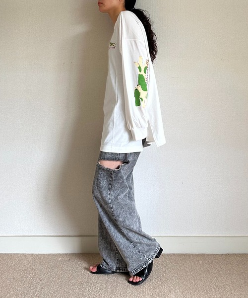 AS KNOW AS plus(アズノゥアズプラス)の「☆袖にもわんこ刺繍ロンT(Tシャツ/カットソー・レディース・オフホワイト/オートミール/スミクロ・FREE)」の13枚目の写真