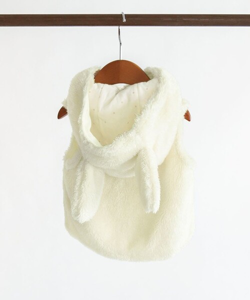 BRANSHES（ブランシェス）の「【ベビー】フード取り外し可能うさ耳ボアベスト（その他ベビー用品・キッズ・アイボリー/ピンク・FREE）」の2枚目の写真