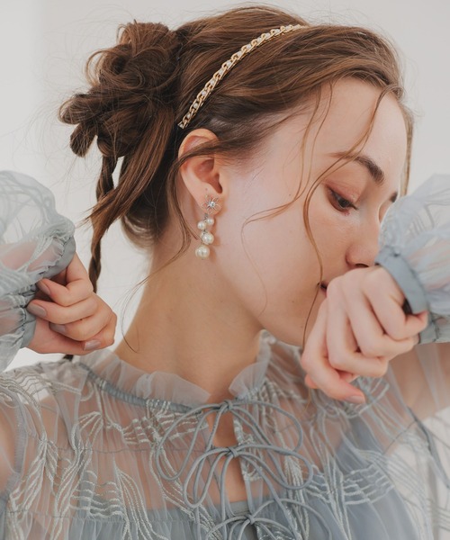 Dorry Doll(ドリードール)の「フラワーモチーフパールピアス(ピアス(両耳用)・レディース・ゴールド/シルバー・FREE)」の9枚目の写真