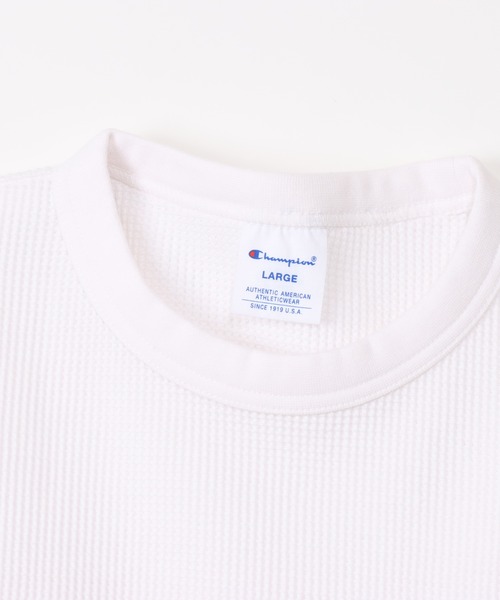 Champion(チャンピオン)の「【Champion/チャンピオン】メンズ ベーシック ロングスリーブTシャツ(Tシャツ/カットソー・メンズ・ネイビー/ブラック系その他2/ホワイト×ネイビー/モカ/グレー/ホワイト系その他7/オリーブ/ブラック系その他・LARGE/MEDIUM/X-LARGE/SMALL)」の10枚目の写真