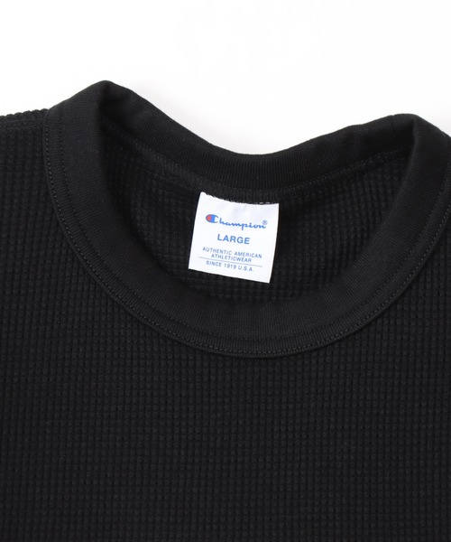 Champion(チャンピオン)の「【Champion/チャンピオン】メンズ ベーシック ロングスリーブTシャツ(Tシャツ/カットソー・メンズ・ネイビー/ブラック系その他2/ホワイト×ネイビー/モカ/グレー/ホワイト系その他7/オリーブ/ブラック系その他・LARGE/MEDIUM/X-LARGE/SMALL)」の13枚目の写真