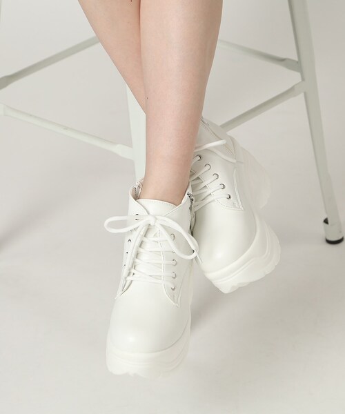 cs T&P（シーエスティーアンドピー）の「厚底サイドジップスニーカー（スニーカー・レディース・ブラック/ホワイト/ブラック系8/ホワイト系9・S/M/L/LL）」の18枚目の写真