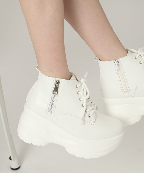 cs T&P（シーエスティーアンドピー）の「厚底サイドジップスニーカー（スニーカー・レディース・ブラック/ホワイト/ブラック系8/ホワイト系9・S/M/L/LL）」の21枚目の写真