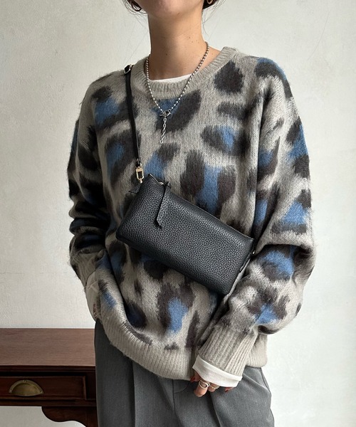DouDou（ドゥドゥ）の「【WEB限定】 レオパードシャギークルネック（ニット/セーター・レディース・ベージュ/グレー・FREE）」の5枚目の写真
