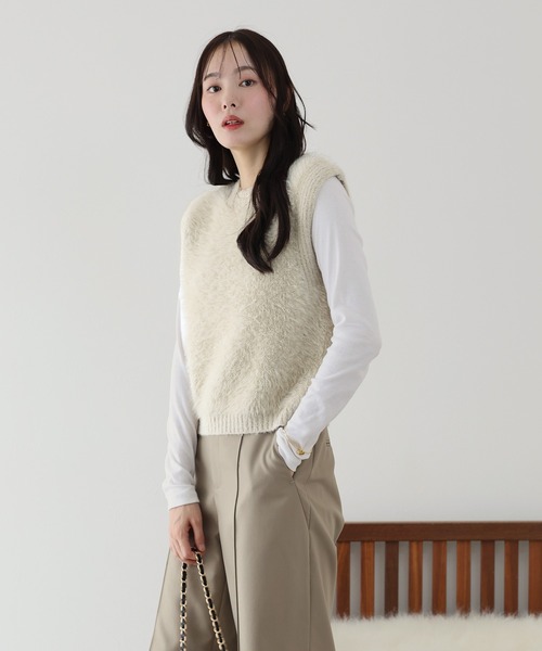 BLUEEAST（ブルーイースト）の「【ロングシーズン活躍】シャギーニットベスト（ベスト・レディース・アイボリー/ブラウン/チャコールグレー/ベージュ/ブラック・MEDIUM）」の20枚目の写真