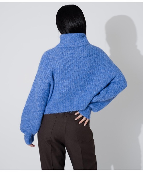ANLIBERTY ANAP(アンリバティアナップ)の「クロップドタートルニット(ニット/セーター・レディース・ライトグレー/ブルー・FREE)」の8枚目の写真