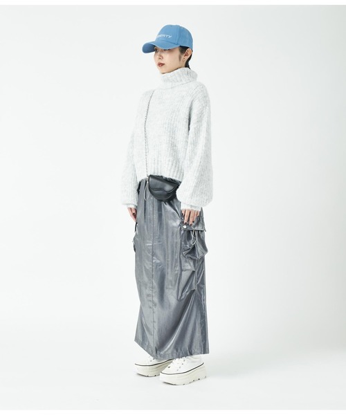 ANLIBERTY ANAP(アンリバティアナップ)の「クロップドタートルニット(ニット/セーター・レディース・ライトグレー/ブルー・FREE)」の16枚目の写真