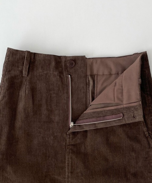 CANAL JEAN（キャナルジーン）の「RCW BLUE LABEL　コーデュロイロングスカート（スカート・レディース・ブラック/ブラウン・36/38）」の17枚目の写真