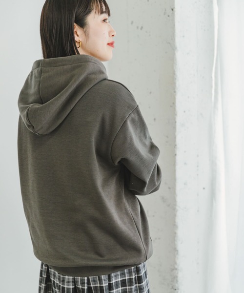 ITEMS URBANRESEARCH（アイテムズ アーバンリサーチ）の「ウラキモウフーディー（パーカー・レディース・カーキ/チャコールグレー/ホワイト・FREE）」の14枚目の写真