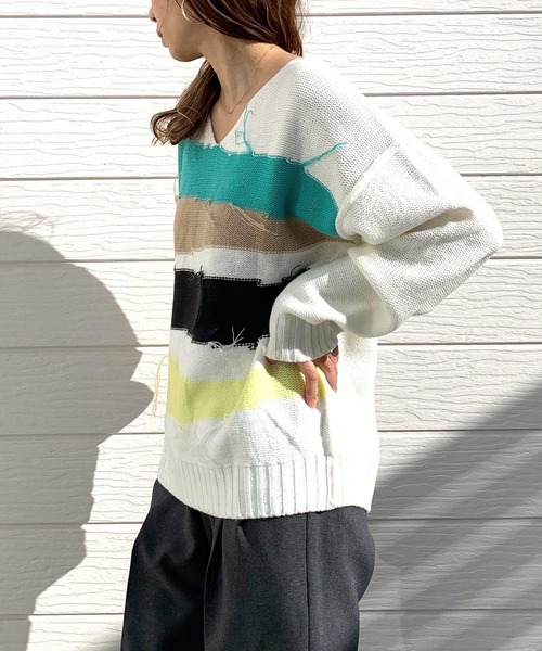 Q（キュー）の「4色ニュアンスカラーニット（ニット/セーター・レディース・ブラック/ホワイト・MEDIUM）」の16枚目の写真