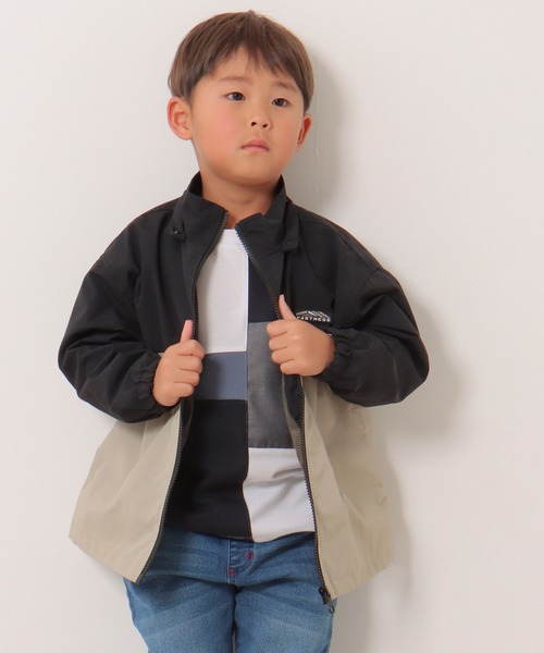 ikka(イッカ)の「フード脱着裏メッシュマウンテンパーカー(120~160cm)(マウンテンパーカー・キッズ・ブルー/ブラック・150/140/160/130/120)」の5枚目の写真