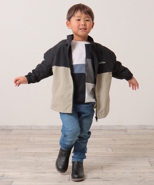 ikka(イッカ)の「フード脱着裏メッシュマウンテンパーカー(120~160cm)(マウンテンパーカー・キッズ・ブルー/ブラック・150/140/160/130/120)」の8枚目の写真