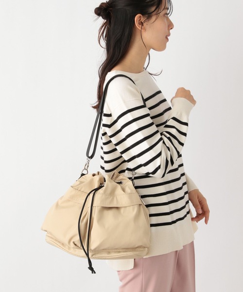 GLOBAL WORK（グローバルワーク）の「撥水軽量2WAYBAG/991802（ショルダーバッグ・レディース・ブラック/ベージュ/カーキ・FREE）」の11枚目の写真