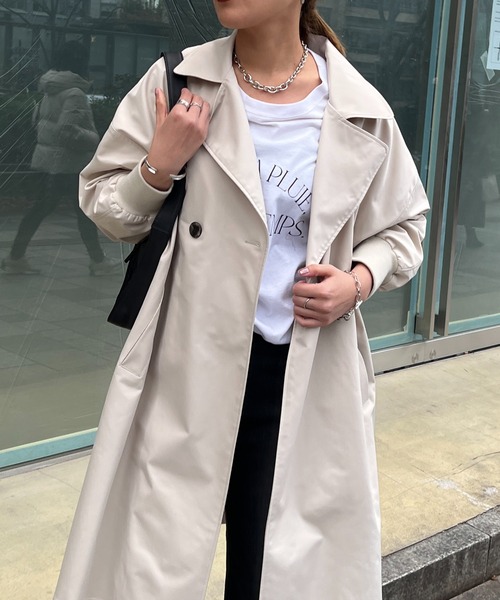 un dix cors（アンディコール）の「エステルニット切替コート（トレンチコート・レディース・ネイビー/グレイッシュベージュ・FREE）」の9枚目の写真