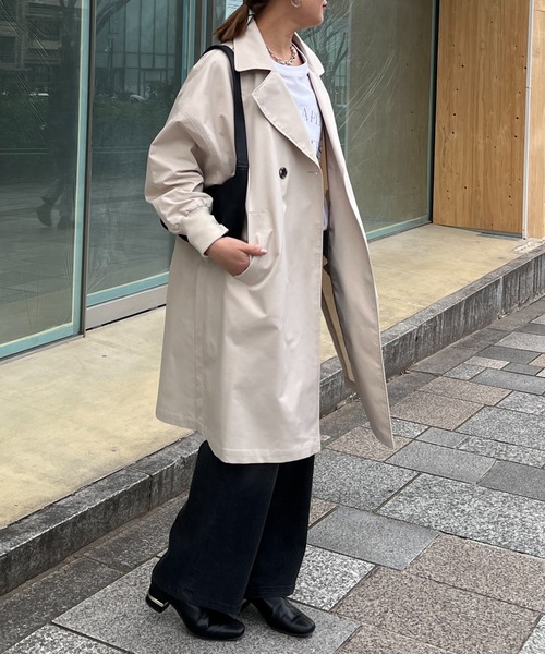 un dix cors（アンディコール）の「エステルニット切替コート（トレンチコート・レディース・ネイビー/グレイッシュベージュ・FREE）」の14枚目の写真