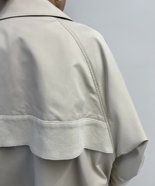 un dix cors（アンディコール）の「エステルニット切替コート（トレンチコート・レディース・ネイビー/グレイッシュベージュ・FREE）」の19枚目の写真