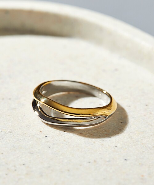 tk.TAKEO KIKUCHI(ティーケータケオキクチ)の「◆スキマリング(リング・メンズ・シルバー系/シルバー・13/17)」の2枚目の写真