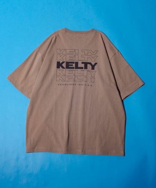KELTY(ケルティ)の「【限定展開】【KELTY×GLOSTER】別注 バックタイポロゴプリントTシャツ ワンポイントワッペン(Tシャツ/カットソー・メンズ・ホワイト/アッシュグレー/ブラック/グレイッシュベージュ・S/M/L)」の10枚目の写真