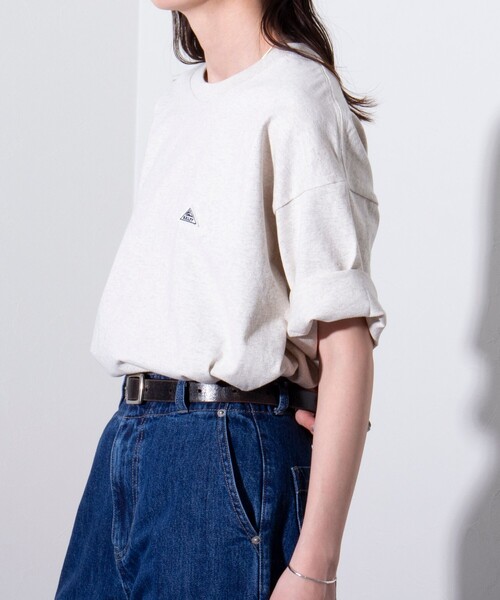 KELTY(ケルティ)の「【限定展開】【KELTY×GLOSTER】別注 バックタイポロゴプリントTシャツ ワンポイントワッペン(Tシャツ/カットソー・メンズ・ホワイト/アッシュグレー/ブラック/グレイッシュベージュ・S/M/L)」の22枚目の写真