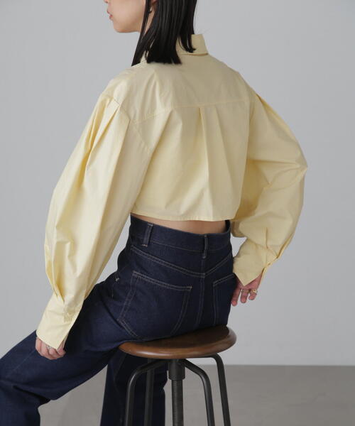 FREE'S MART（フリーズマート）の「ショート丈タックボリュームスリーブシャツ（シャツ/ブラウス・レディース・ブルー/ホワイト/イエロー・FREE）」の7枚目の写真