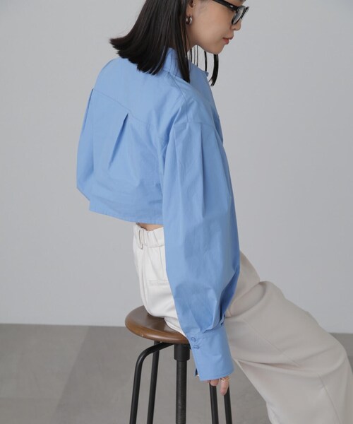 FREE'S MART（フリーズマート）の「ショート丈タックボリュームスリーブシャツ（シャツ/ブラウス・レディース・ブルー/ホワイト/イエロー・FREE）」の19枚目の写真