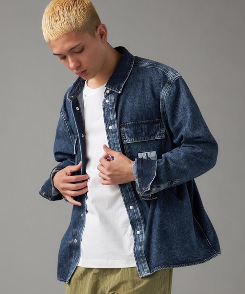  リラックス ユーティリティ デニムシャツカルバンクライン Calvin Klein（カルバン・クライン）の「リラックス