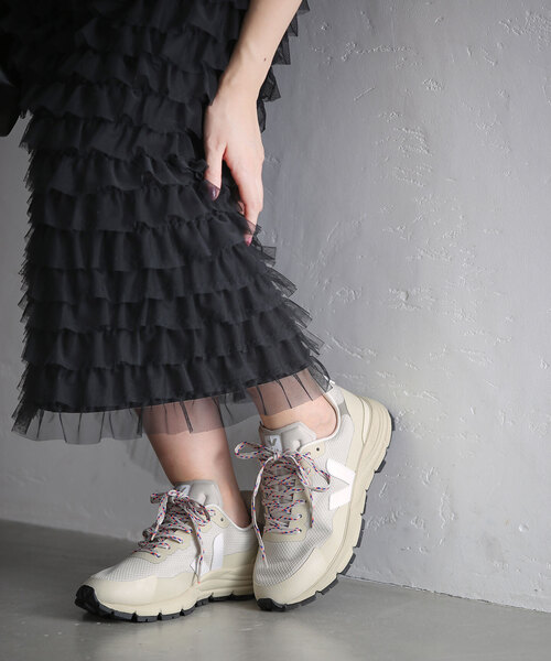 La TOTALITE（ラトータリテ）の「【VEJA/ヴェジャ】DEKKAN（スニーカー・レディース・ベージュ・37/38/39）」の4枚目の写真