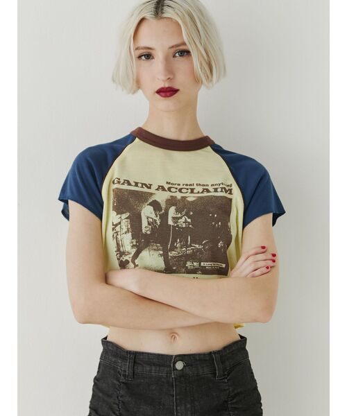 jouetie（ジュエティ）の「ラグランフィットTシャツ（Tシャツ/カットソー・レディース・ブラック/イエロー/アイボリー・MEDIUM）」の6枚目の写真