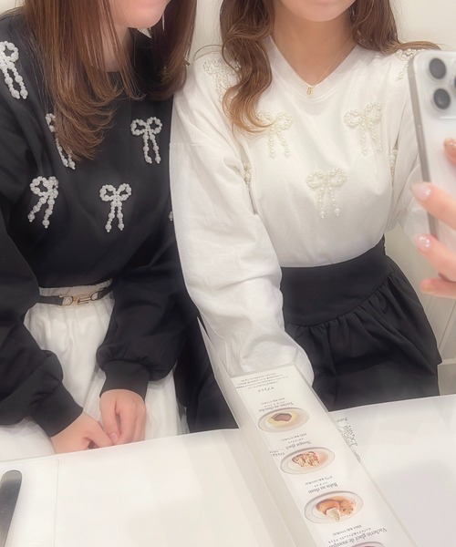 apres jour(アプレジュール)の「French girly collection パールリボンロンT【ZOZOTOWN限定アイテム】(Tシャツ/カットソー・レディース・オフホワイト/ブラック/ライトピンク・X-LARGE/フリー)」の4枚目の写真