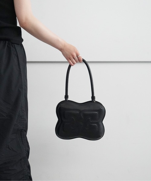 GANNI（ガニー）の「GANNI Butterfly Top Handle（ハンドバッグ）」 - WEAR