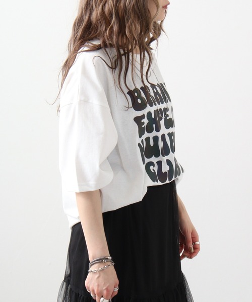 FUNALIVE(ファンアライブ)の「ワイド 半袖 反射 プリント Tシャツ(Tシャツ/カットソー・メンズ・オフホワイト/ブルー/ブラック・L/LL/M)」の5枚目の写真