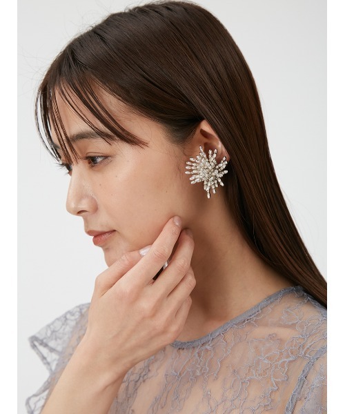 FRAY I.D(フレイアイディー)の「シャワーパールイヤリング(イヤリング・レディース・ホワイト/シルバー・FREE)」の7枚目の写真