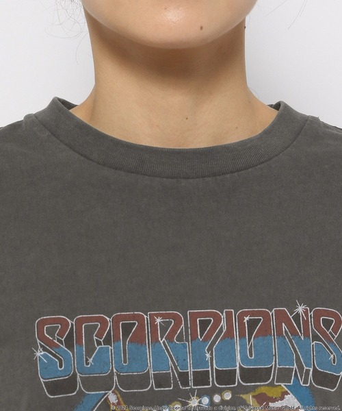 トップス stone  LOWRYS FARM（ローリーズファーム）の「SCORPIONSリメイク