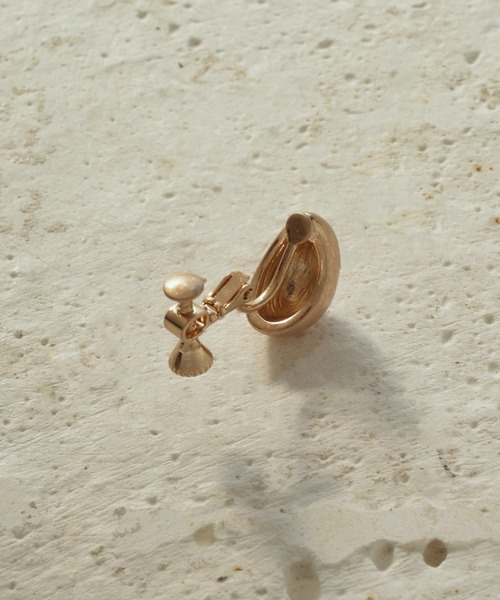 GOLDY(ゴールディ)の「ミニ メタル ドロップ イヤリング(イヤリング・レディース・ゴールド/シルバー系その他/ゴールド系その他/シルバー・FREE)」の5枚目の写真