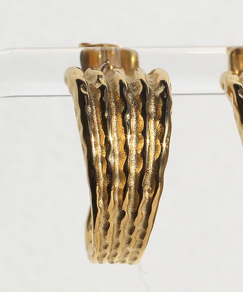 abaskdesign(アバスクデザイン)の「金属アレルギー対応 ゴールドラインフープステンレスピアス(ピアス(両耳用)・レディース・ゴールド・FREE)」の7枚目の写真